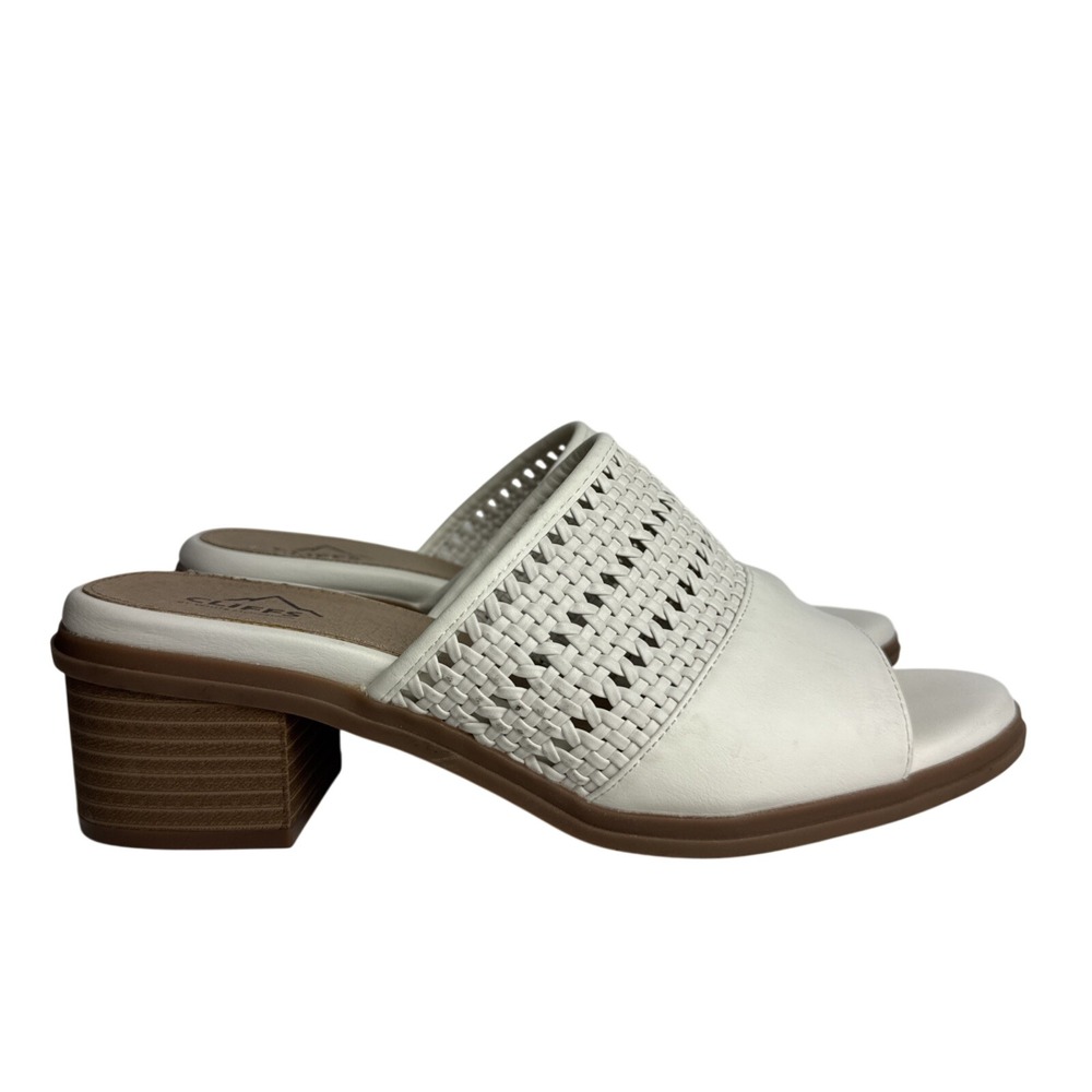 Cliffs By White Mountain Shoes Women's 9M White Corley Block Heeled Sandal Brown